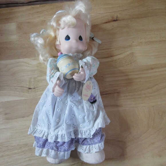 Precious Moments - 16" Doll - Katlyn #1036 Vintage 1994 Holding Cookie Jar - Picture 2 of 9